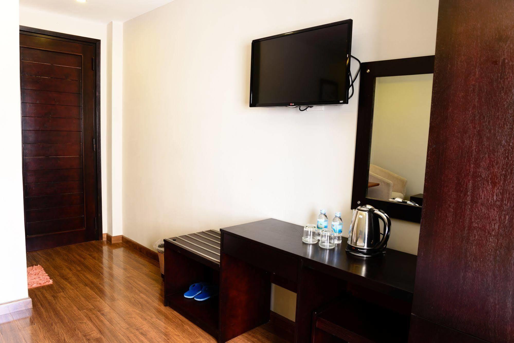 Cosmos Hotel Nha Trang By Ht Exteriör bild