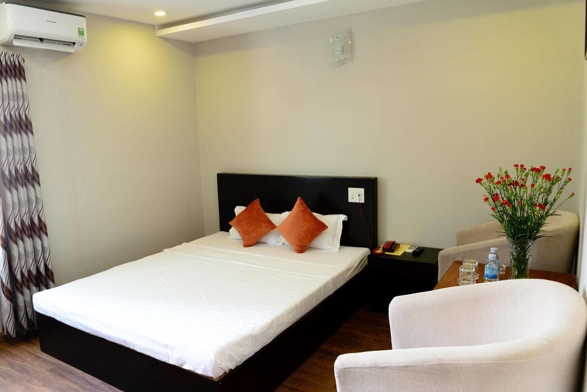 Cosmos Hotel Nha Trang By Ht Exteriör bild